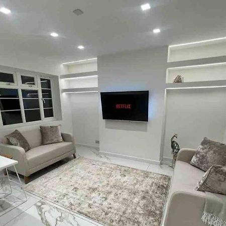 Premium Private Apartment Minutes To Central لندن المظهر الخارجي الصورة